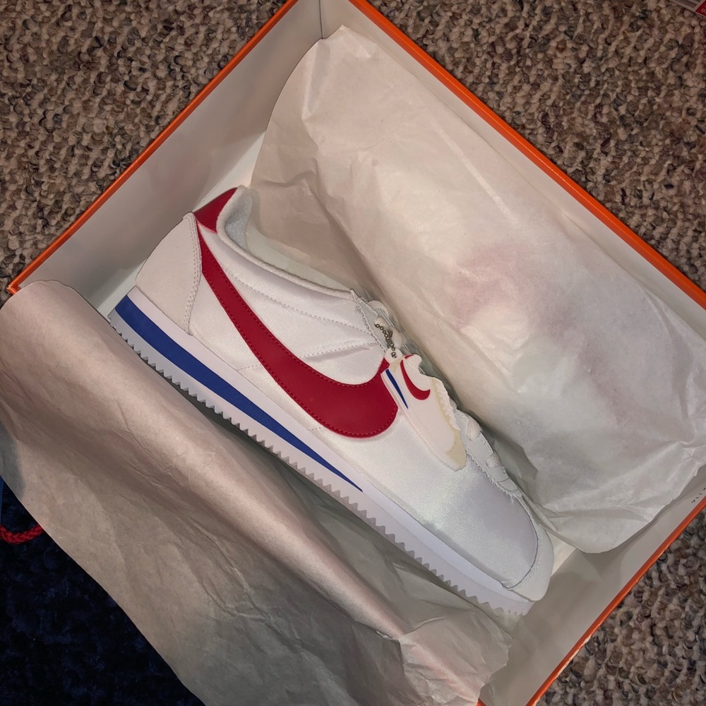 Nike Cortez “Forrest Gump” Edition